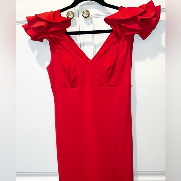 Red Evening Gown Ruffle Sleeveless V Neck V Back Size Medium - Picture 6 of 8